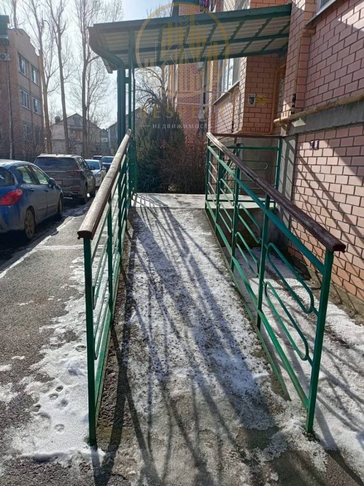 photo_5193193765785505446_y