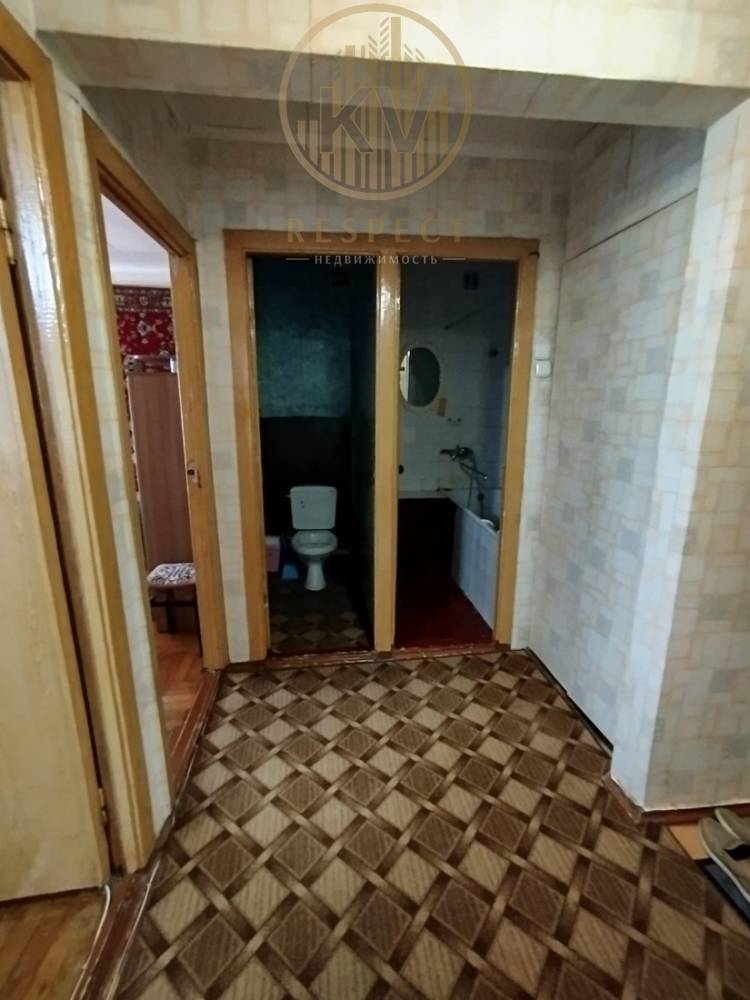 1000025807
