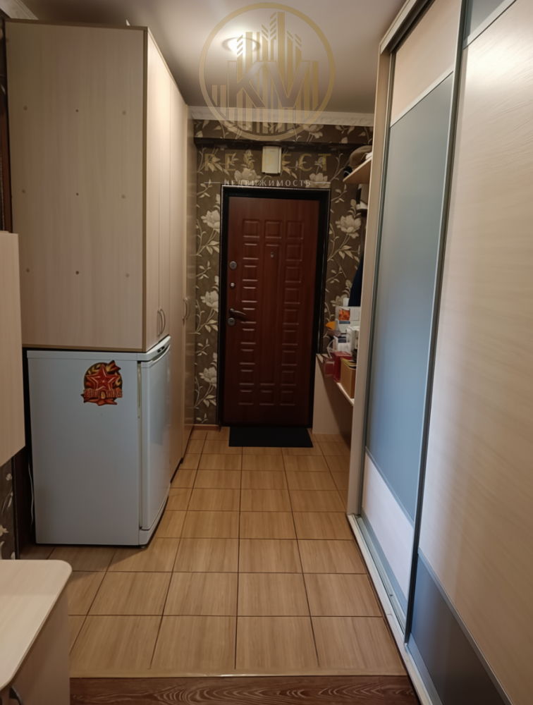 b_убери_хлам_и_обувь_с