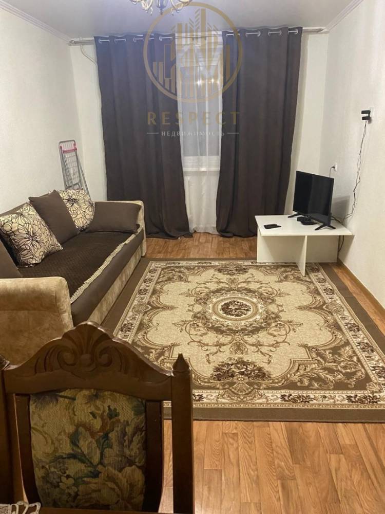 photo_5195452781144248589_y