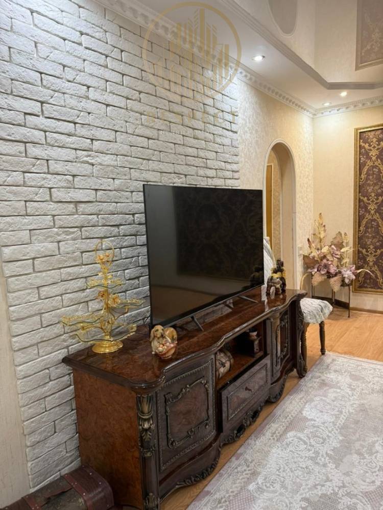 photo_5222239182204375540_y