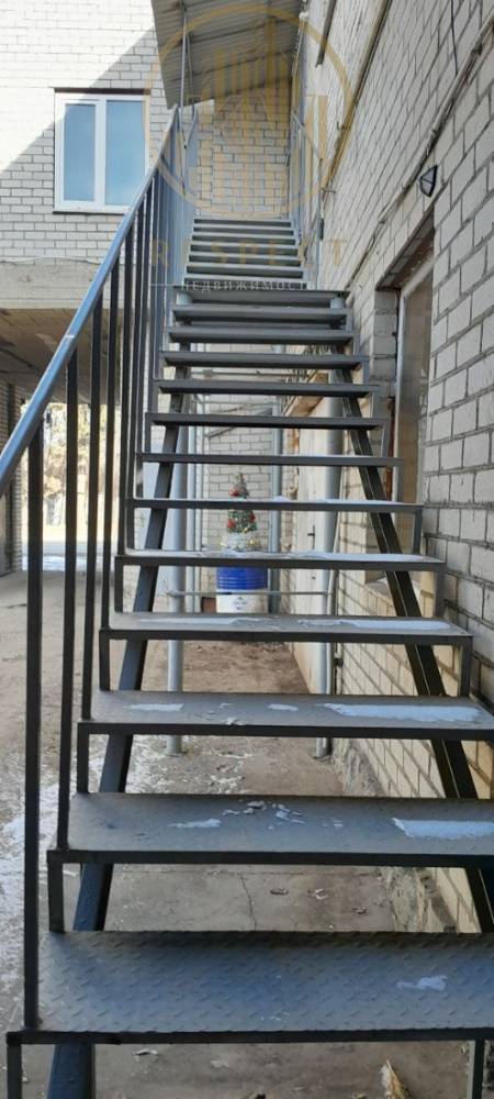 photo_5217565484692215129_y