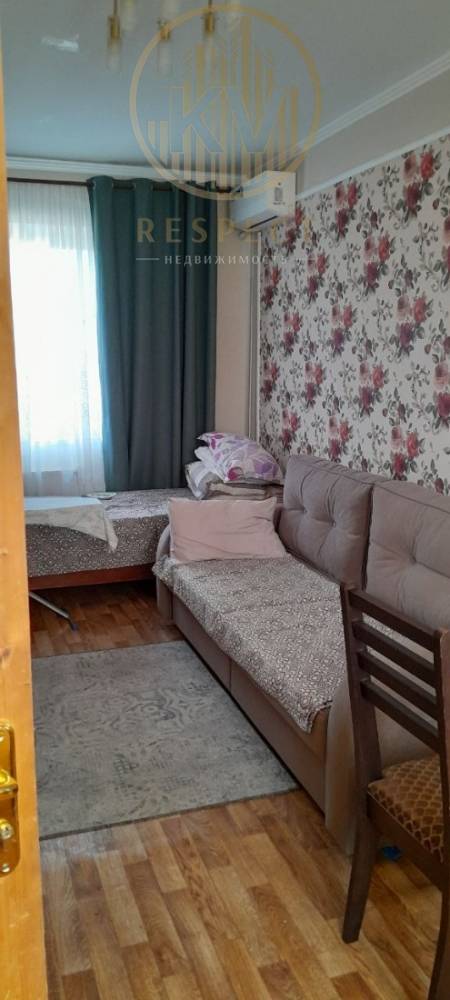 photo_5217565484692215134_y