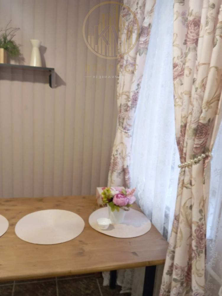 photo_5217565484692215156_y