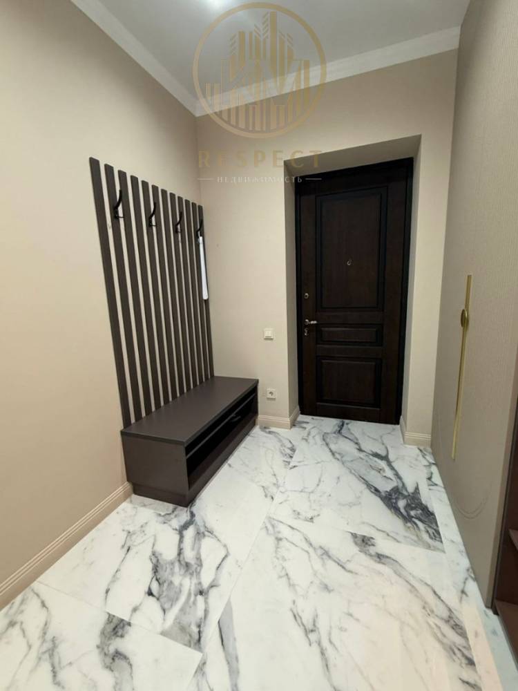 photo_5226865446097720243_y