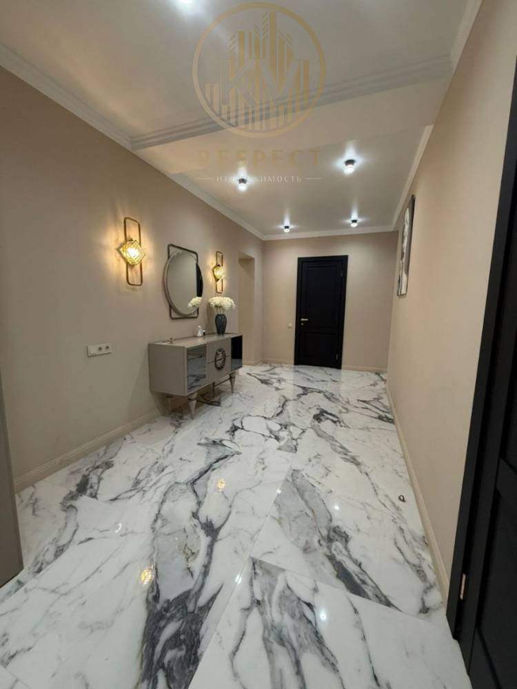 photo_5226865446097720237_y