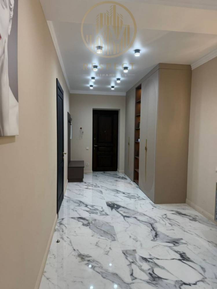 photo_5226865446097720240_y