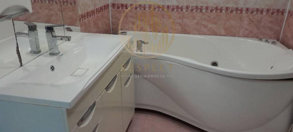 photo_5251514757330702813_y