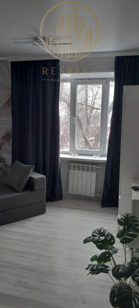 photo_5276037852359760089_y