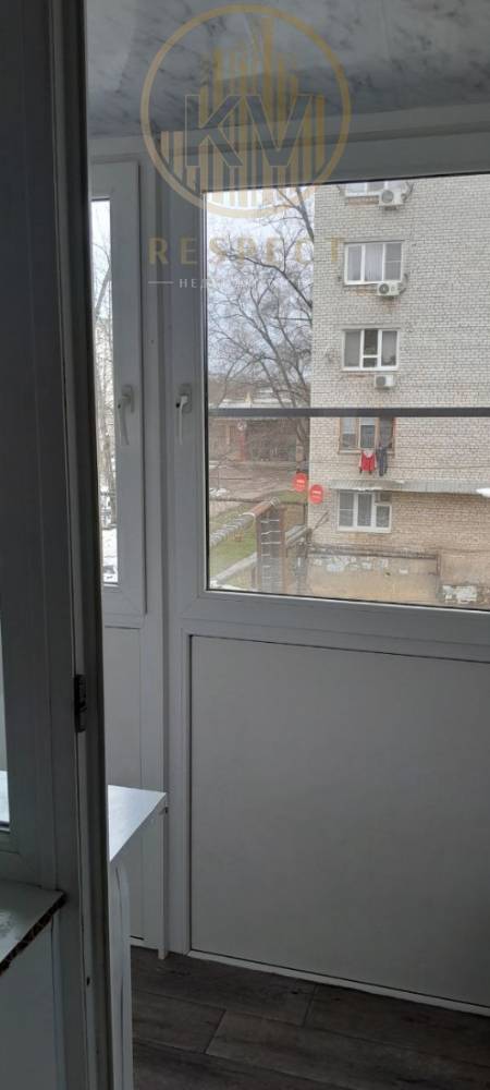 photo_5276037852359760090_y