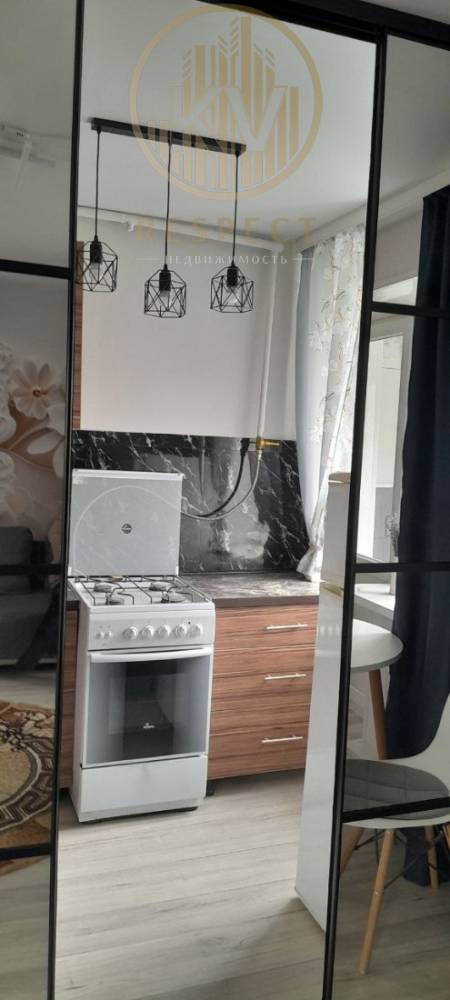 photo_5276037852359760091_y