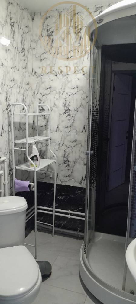 photo_5276037852359760087_y