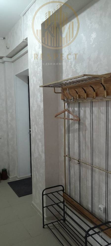 photo_5276037852359760036_y