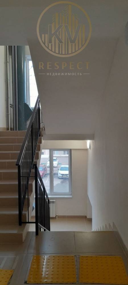 photo_5276037852359760028_y