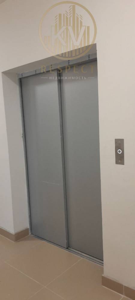 photo_5276037852359760030_y