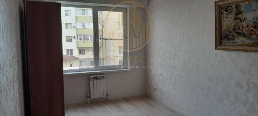 photo_5276037852359760043_y