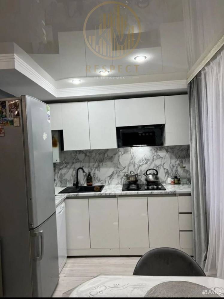 photo_5282771845683810840_y