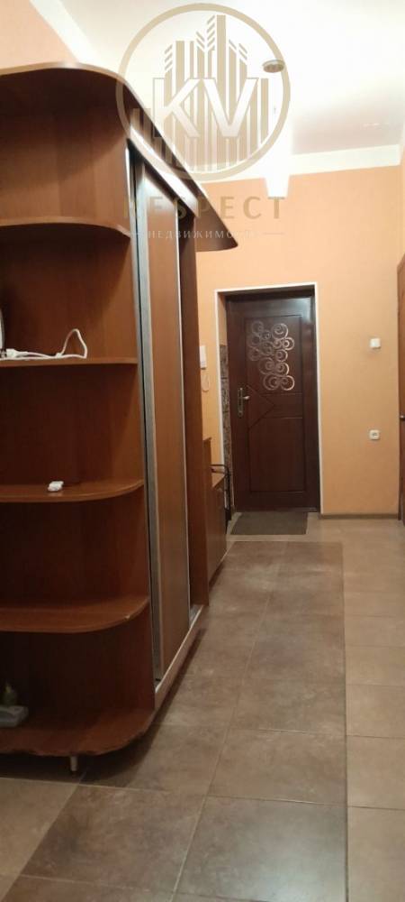 photo_5276037852359760129_y