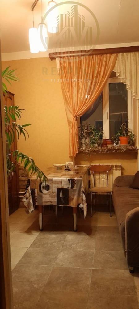 photo_5276037852359760131_y