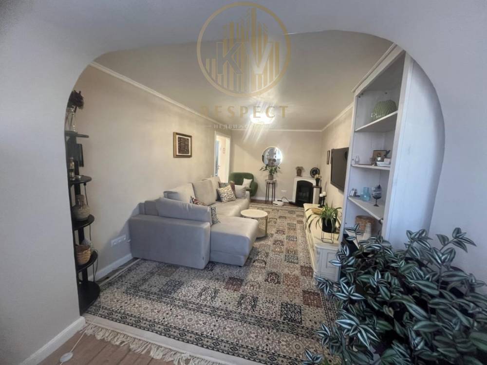 1e90b0dc-e7e9-4aa3-b6e2-10d96ec233ff