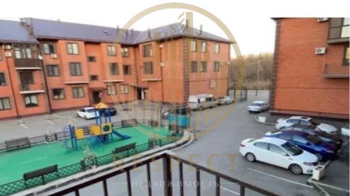 photo_5294079858919021164_y