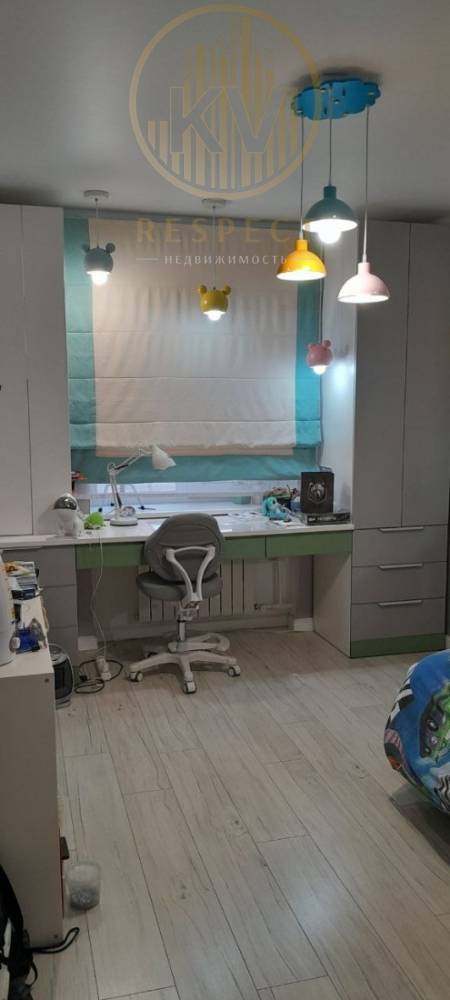 photo_5294079858919020956_y