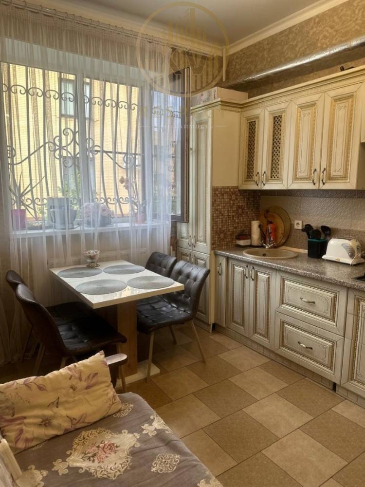 b025fd5d-d501-41fb-90d7-38ea6cc86a32